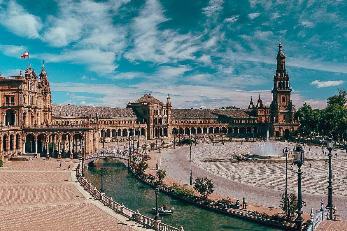spain itinerary 10 days: sevile spain square